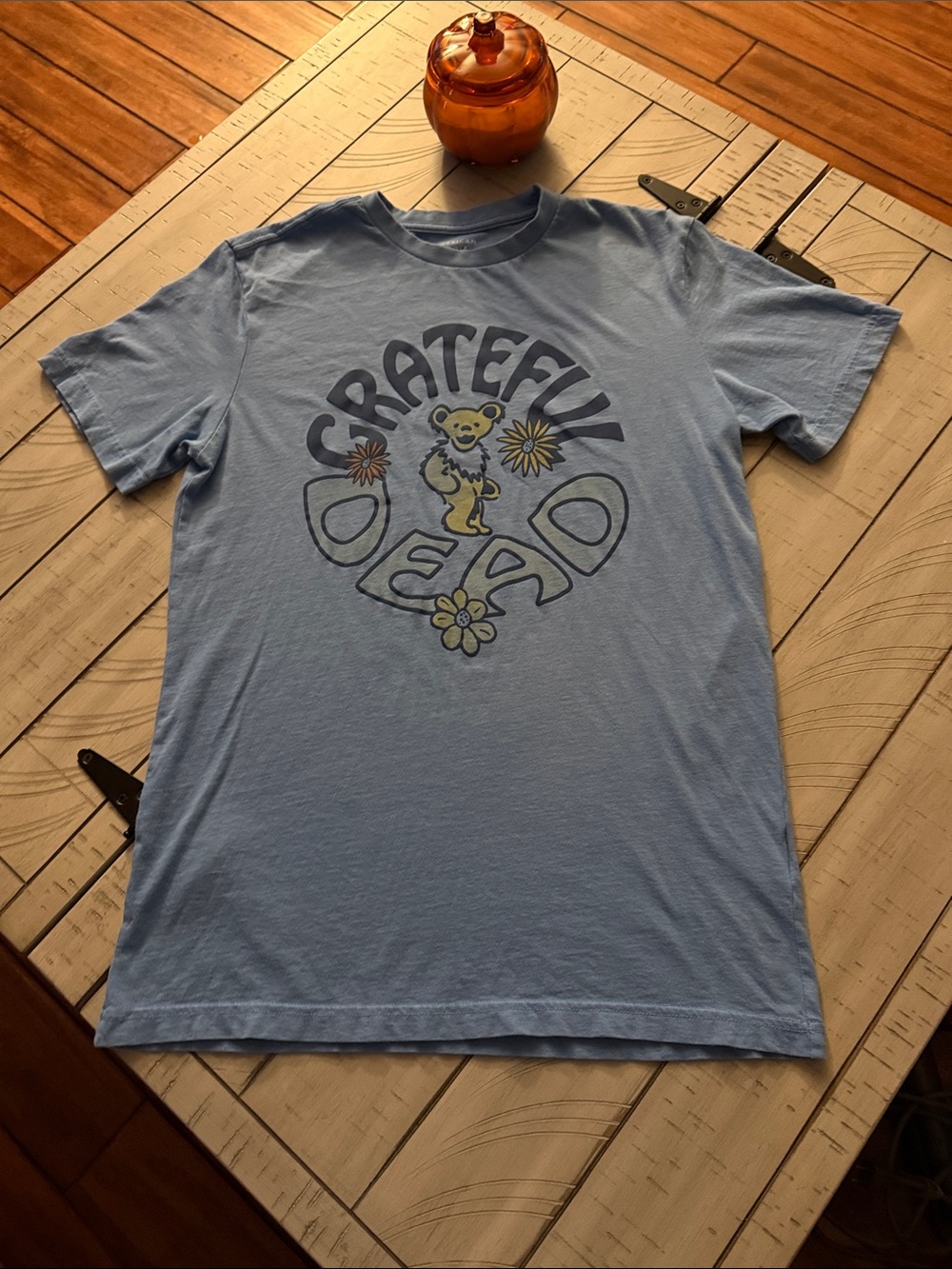 American Eagle Grateful Dead t shirt size XS.